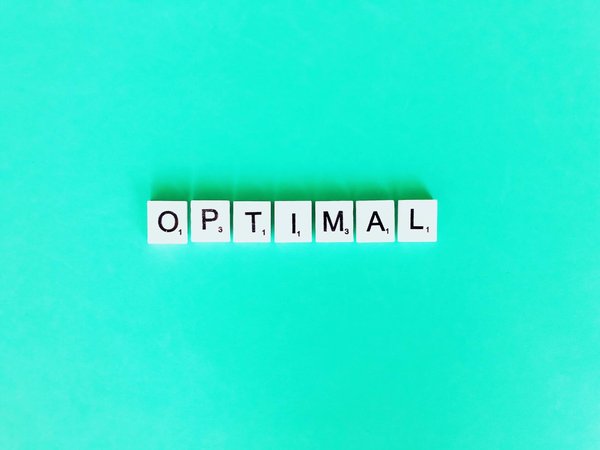 Quelle configuration de RAM est optimale pour un serveur de base de données volumineuses?